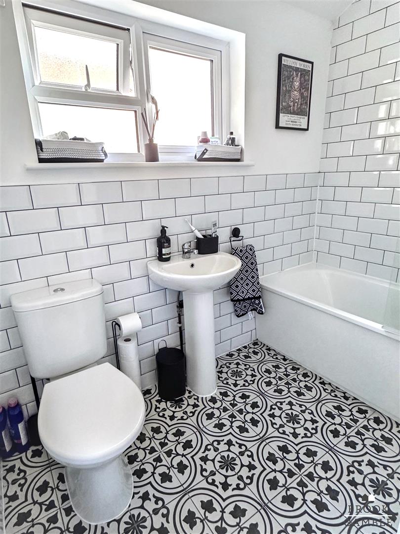 3 Bedroom House. Hurst Road in Eastbourne,  9